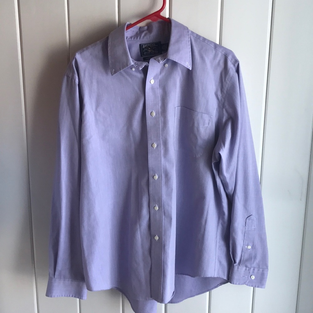 Light purple men’s dress shirt